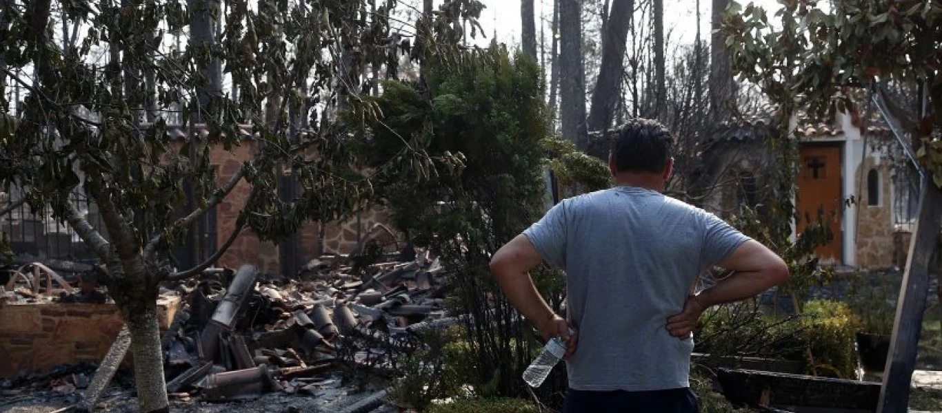 Τους έκαψαν τα σπίτια και τους μοιράζουν «αντίδωρο» 600€! - Εικόνες φρίκης από τη Βαρυμπόμπη - Τα μέτρα στήριξης